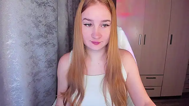 Snapshot of KeiraNight chatting on 01-30-25, 01:55 KeiraNight online show from 01-30-25, 01:55