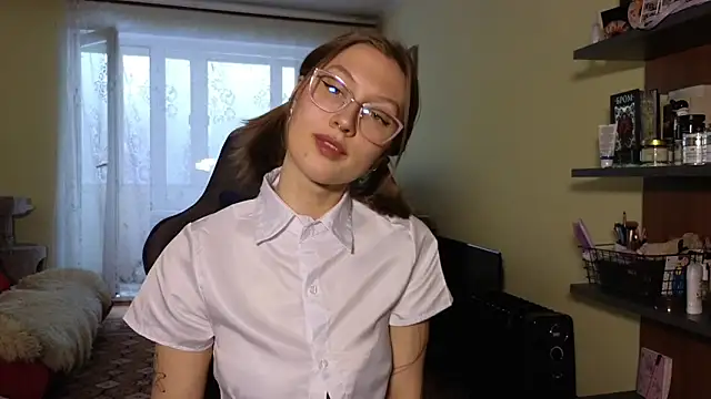 Snapshot of MalvinaBlum chatting on 12-04-24, 06:11 MalvinaBlum online show from 12-04-24, 06:11