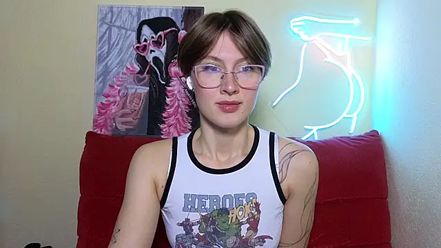 Snapshot of MalvinaBlum chatting on 09-26-25, 03:32 MalvinaBlum online show from 09-26-25, 03:32