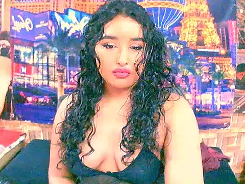 Snapshot of IndianAngel4u chatting on 10-11-25, 04:38 IndianAngel4u online show from 10-11-25, 04:38