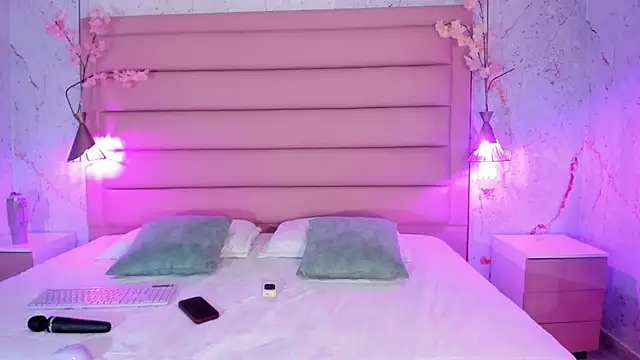 sabrinamilani online show from 11-14-25, 11:02