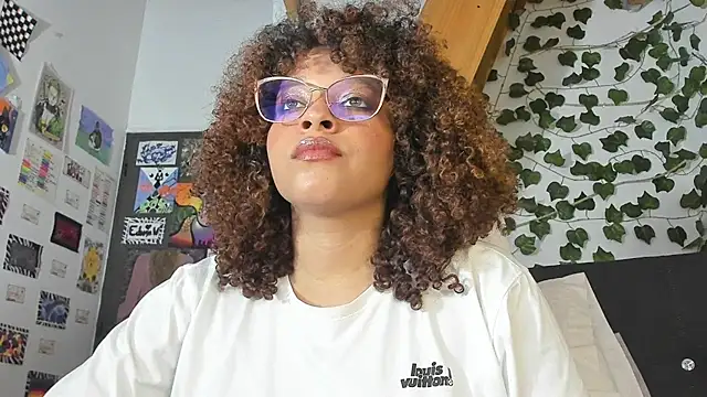 Snapshot of Ada_gales_ chatting on 12-19-24, 12:45 Ada gales online show from 12-19-24, 12:45