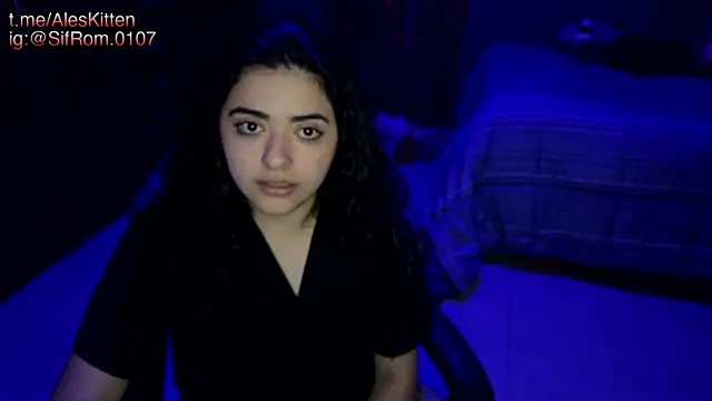 Snapshot of Ales_Kitten chatting on 02-22-25, 09:23 Ales Kitten online show from 02-22-25, 09:23