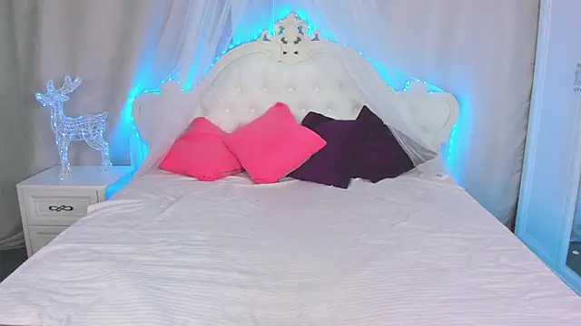 Snapshot of VitalinaBlue chatting on 03-12-25, 02:45 VitalinaBlue online show from 03-12-25, 02:45