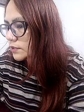 Snapshot of ZUCAAT chatting on 12-14-25, 04:51 ZUCAAT online show from 12-14-25, 04:51