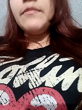 Snapshot of ZUCAAT chatting on 01-07-26, 04:15 ZUCAAT online show from 01-07-26, 04:15