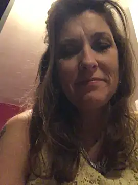 Lwhite1 online show from 12-25-24, 12:27