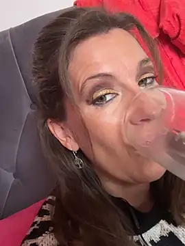 Lwhite1 online show from 10-15-25, 03:45