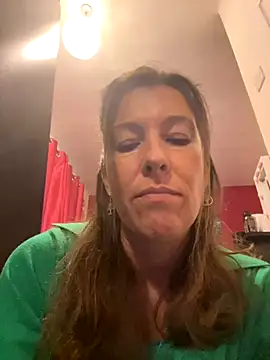 Lwhite1 online show from 10-29-25, 04:42