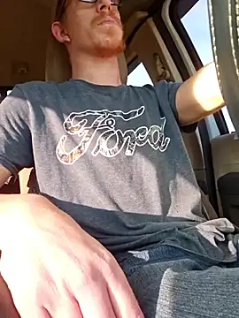 Snapshot of REDHAMMER_ chatting on 11-04-25, 09:14 REDHAMMER online show from 11-04-25, 09:14