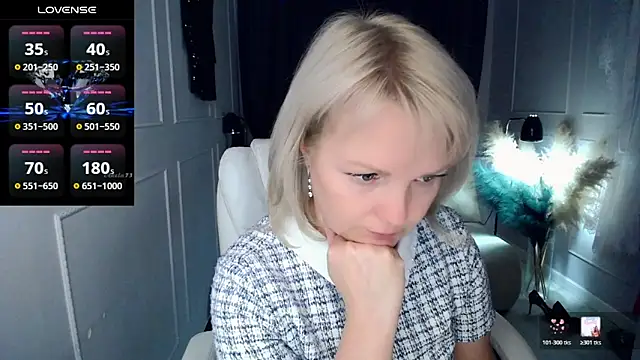 Juarnea online show from 02-19-26, 08:54