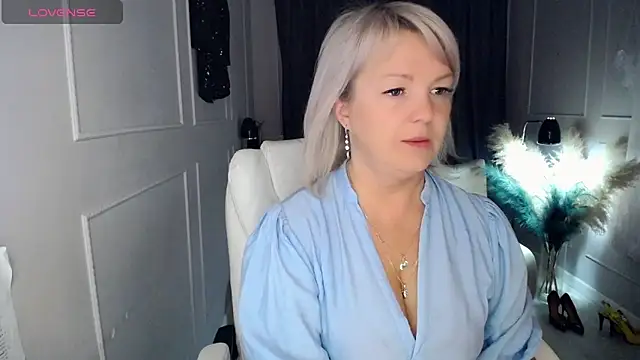 Juarnea online show from 04-07-26, 11:59