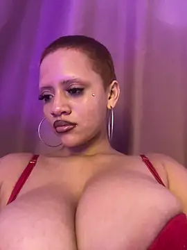 Charlotee  online show from 01-26-25, 06:59