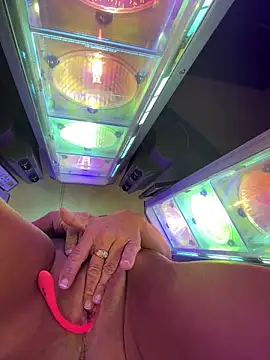 Snapshot of vixendoll87 chatting on 01-14-25, 04:40 vixendoll87 online show from 01-14-25, 04:40