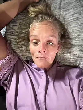 Snapshot of vixendoll87 chatting on 02-14-25, 05:57 vixendoll87 online show from 02-14-25, 05:57