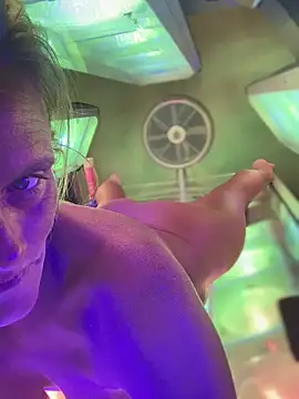 Snapshot of vixendoll87 chatting on 02-18-25, 07:09 vixendoll87 online show from 02-18-25, 07:09