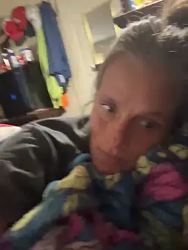 Snapshot of vixendoll87 chatting on 03-05-25, 06:23 vixendoll87 online show from 03-05-25, 06:23