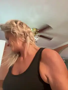 Snapshot of vixendoll87 chatting on 10-01-25, 04:46 vixendoll87 online show from 10-01-25, 04:46