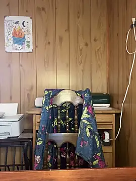 Snapshot of vixendoll87 chatting on 10-15-25, 05:57 vixendoll87 online show from 10-15-25, 05:57