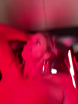 Snapshot of vixendoll87 chatting on 11-06-25, 12:11 vixendoll87 online show from 11-06-25, 12:11