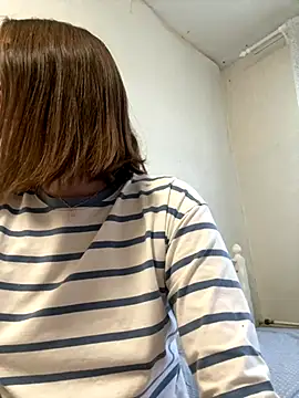 BeatriceTender online show from 10-26-25, 10:43