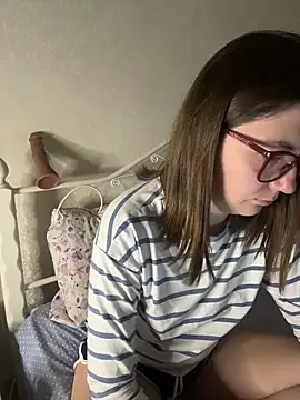 BeatriceTender online show from 02-10-26, 07:40