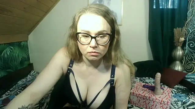 MilfKendra4U online show from 02-28-26, 09:10