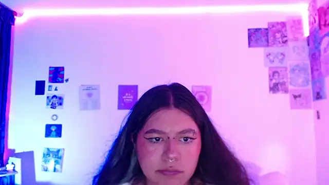 StephaniFox online show from 12-19-24, 04:45