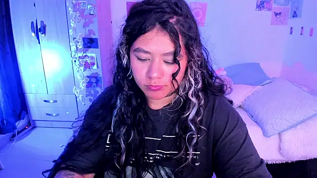 StephaniFox online show from 02-24-25, 03:44