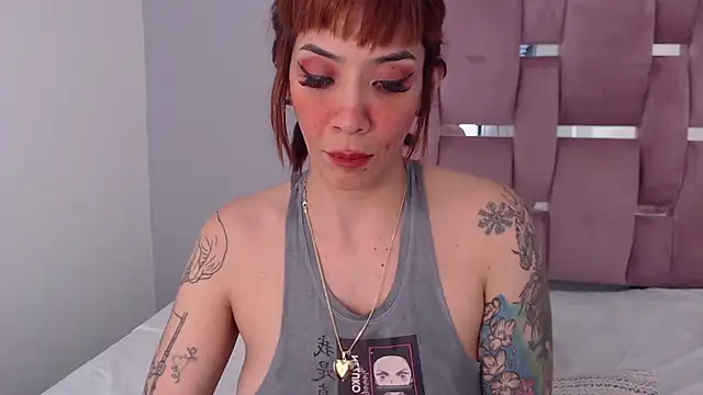 EmiliaKurt online show from 01-15-25, 08:26