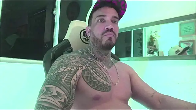 Angel sex latin online show from 12-31-24, 02:40