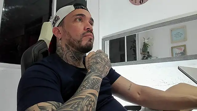 Angel sex latin online show from 01-01-25, 09:17