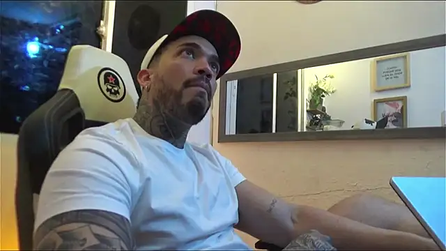 Angel sex latin online show from 01-13-25, 02:50