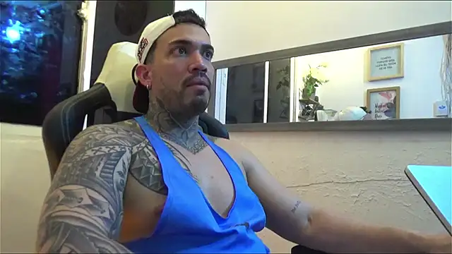 Angel sex latin online show from 01-25-25, 07:17