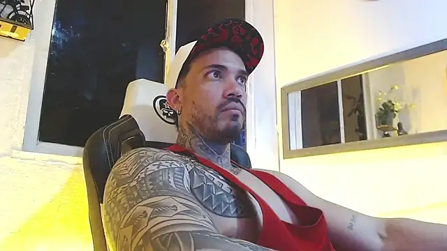 Angel sex latin online show from 02-21-25, 04:07