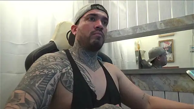 Angel sex latin online show from 10-22-25, 04:02