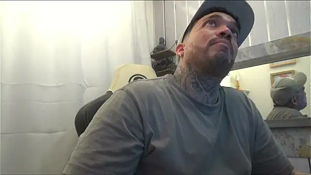 Angel sex latin online show from 10-30-25, 06:15