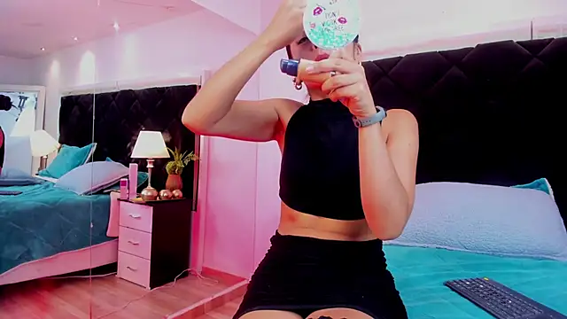 Holly Brensonexx  online show from 01-27-25, 10:27