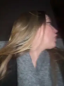 Snapshot of LiliMorganxxx chatting on 11-12-25, 09:14 LiliMorganxxx online show from 11-12-25, 09:14