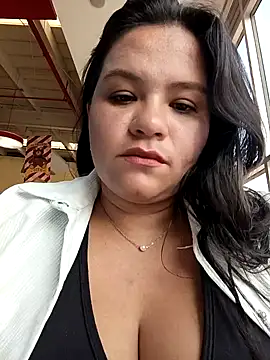 Snapshot of Julieta-tits chatting on 01-09-25, 09:05 Julieta-tits online show from 01-09-25, 09:05