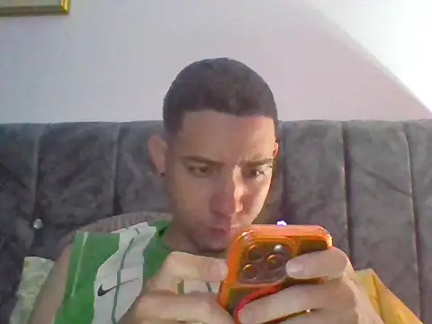 mackense4 online show from 11-26-25, 03:40