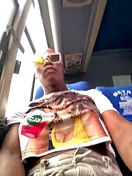 Snapshot of sweetsarabig22cm chatting on 11-16-25, 05:51 sweetsarabig22cm online show from 11-16-25, 05:51