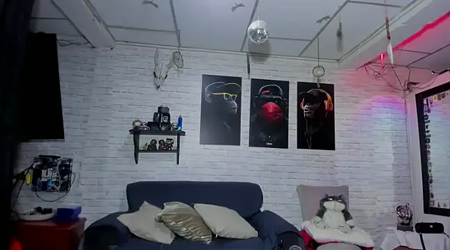 Snapshot of Kimmymadison- chatting on 01-02-25, 11:49 Kimmymadison- online show from 01-02-25, 11:49