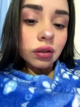 Snapshot of Kimmymadison- chatting on 10-22-25, 03:40 Kimmymadison- online show from 10-22-25, 03:40