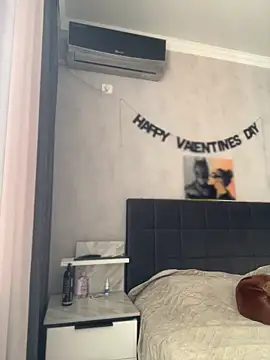 Snapshot of LoveGameSexx chatting on 03-01-25, 08:13 LoveGameSexx online show from 03-01-25, 08:13