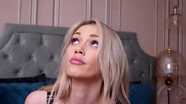 LucyAddison online show from 01-29-25, 06:33