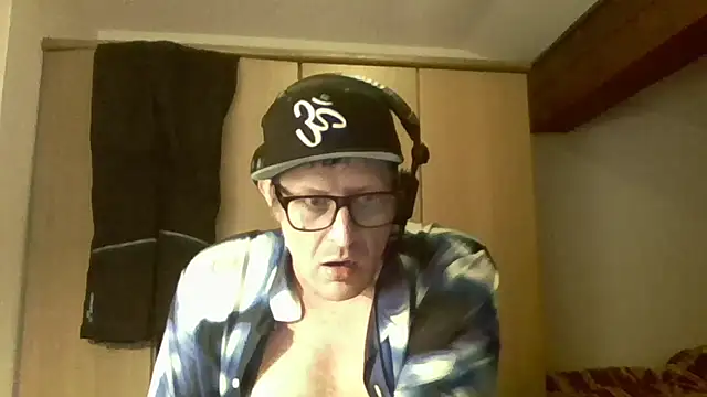 Bigthroaterboy online show from 12-10-24, 11:51