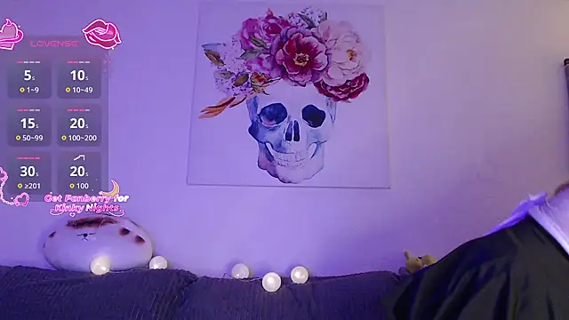 Colins Pink Room online show from 01-05-26, 05:27