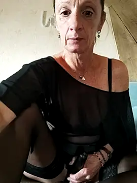 Snapshot of tatianasexymilf chatting on 10-09-25, 12:58 tatianasexymilf online show from 10-09-25, 12:58