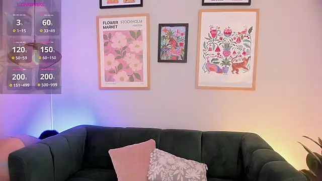 Snapshot of Melissa_Koster chatting on 10-18-25, 09:32 Melissa Koster online show from 10-18-25, 09:32